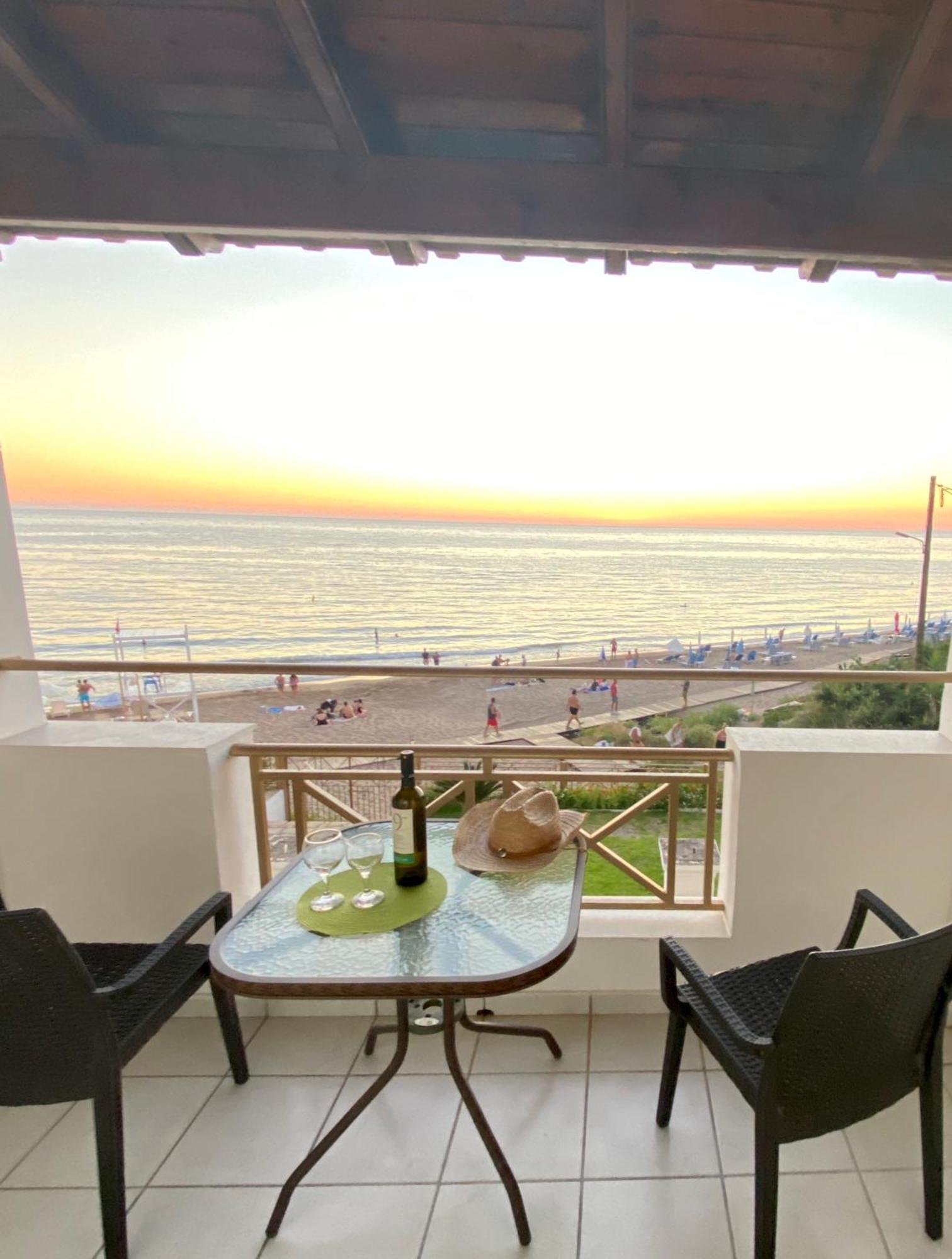 Nereides Apartments Agios Gordios  Exteriér fotografie